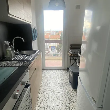 Traversant Avec Parking - 4 Pers. - Fr-1-833-48 Canet-en-Roussillon