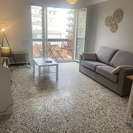 Traversant Avec Parking - 4 Pers. - Fr-1-833-48 Canet-en-Roussillon